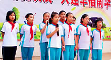 10学生们合唱.jpg